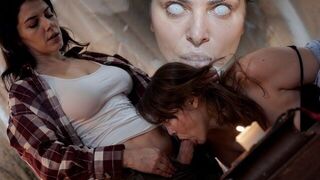 FUTA Гендерная Трансформация - Милфа Валентина Наппи трахает Элис Пичи Сырым Своим Огромным Членом ТРЕЙЛЕР порно